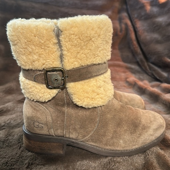 UGG Blayre II Brown Suede Boot Sz 6.5 - Picture 4 of 14